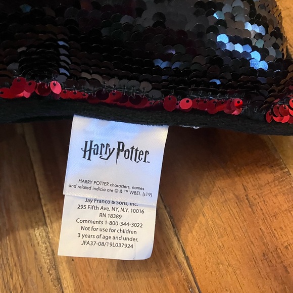 Set of Harry Potter Sequined Pillows Reversible - Picture 2 of 5